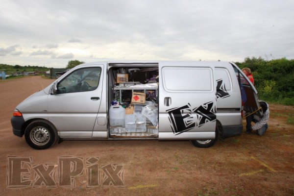 van fulled loaded with a complete system2