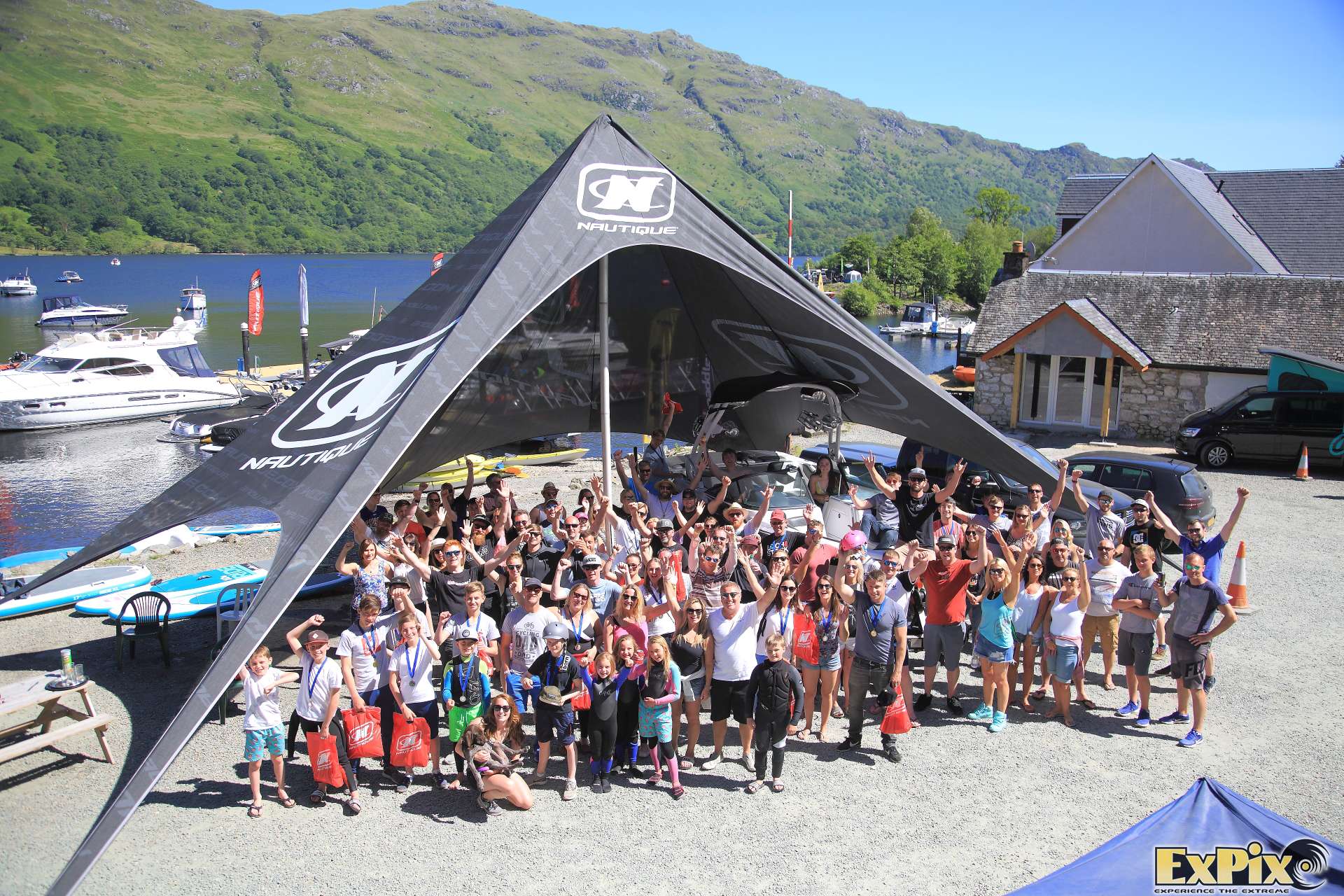 Loch Stock 2018 Competitors and sectators pose for the camera